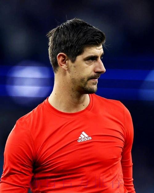 库尔图瓦遭重伤 西媒称卢宁去年夏天因此留队